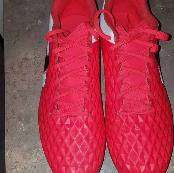 Nike soccer men shoes - Picture 3 of 4